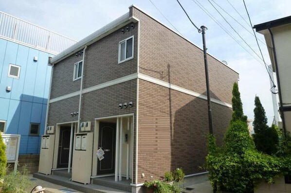 レオパレスDEARESTの物件外観写真